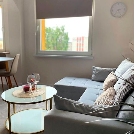 Apartament Konstytucji - Centrum シフィノウイシチェ エクステリア 写真